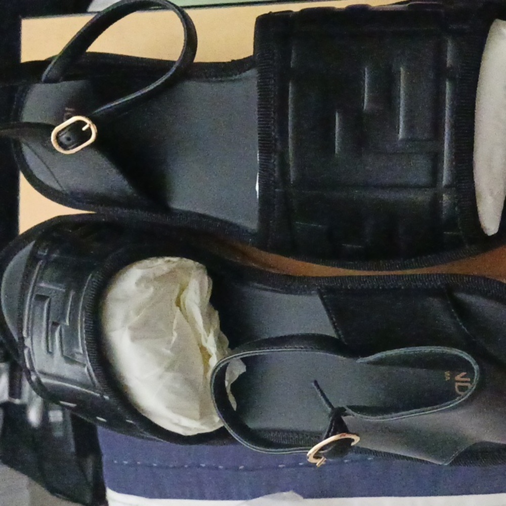 Fendi Espadrille Sandals - Picture 8 of 9